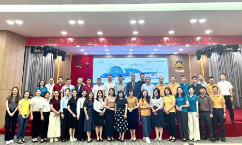 Chia sẻ về Đổi mới sáng tạo & Quản trị số trong miền văn hóa số Vietnam Airlines